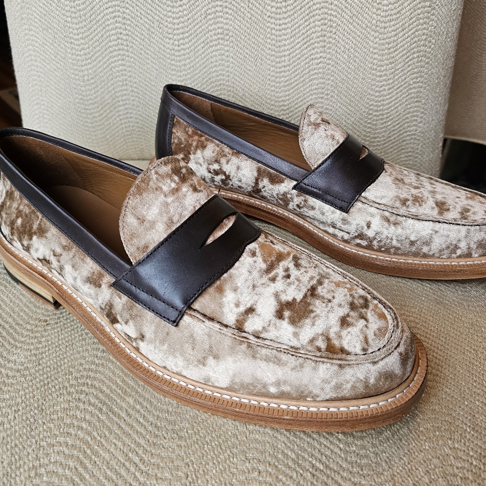 Taft Velvet Fitz Loafer in Champagne